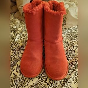 Red Uggs Size size 7
